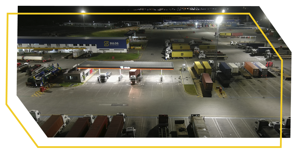 Pátio logístico Sulog com iluminação eficiente